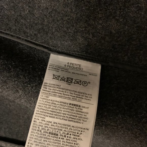 Banana Republic Dark Grey Wool-Blend Blazer (Size 6 Petite) - Picture 8 of 10